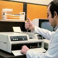 Small 1979 1980 aaz 2 scintrex zeeman atomski apsorpcijski spektrofotometar  139